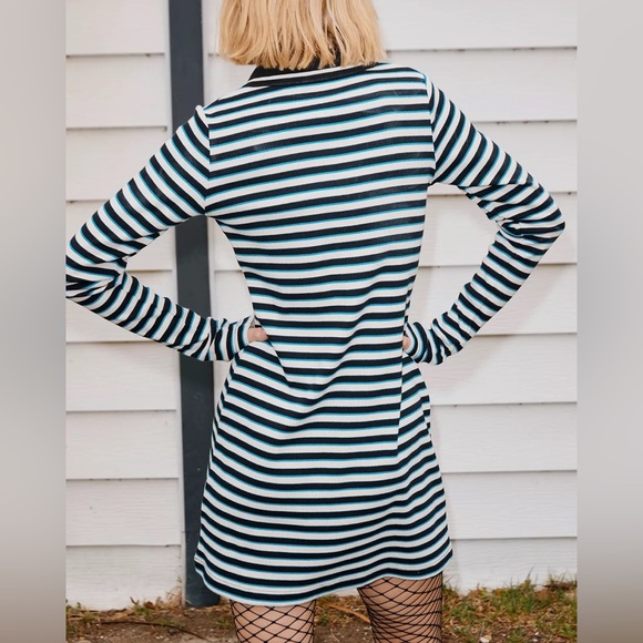 NWT! Urban Outfitters X-girl Stripe Long Sleeve Mini Dress Large Black White - Picture 5 of 9